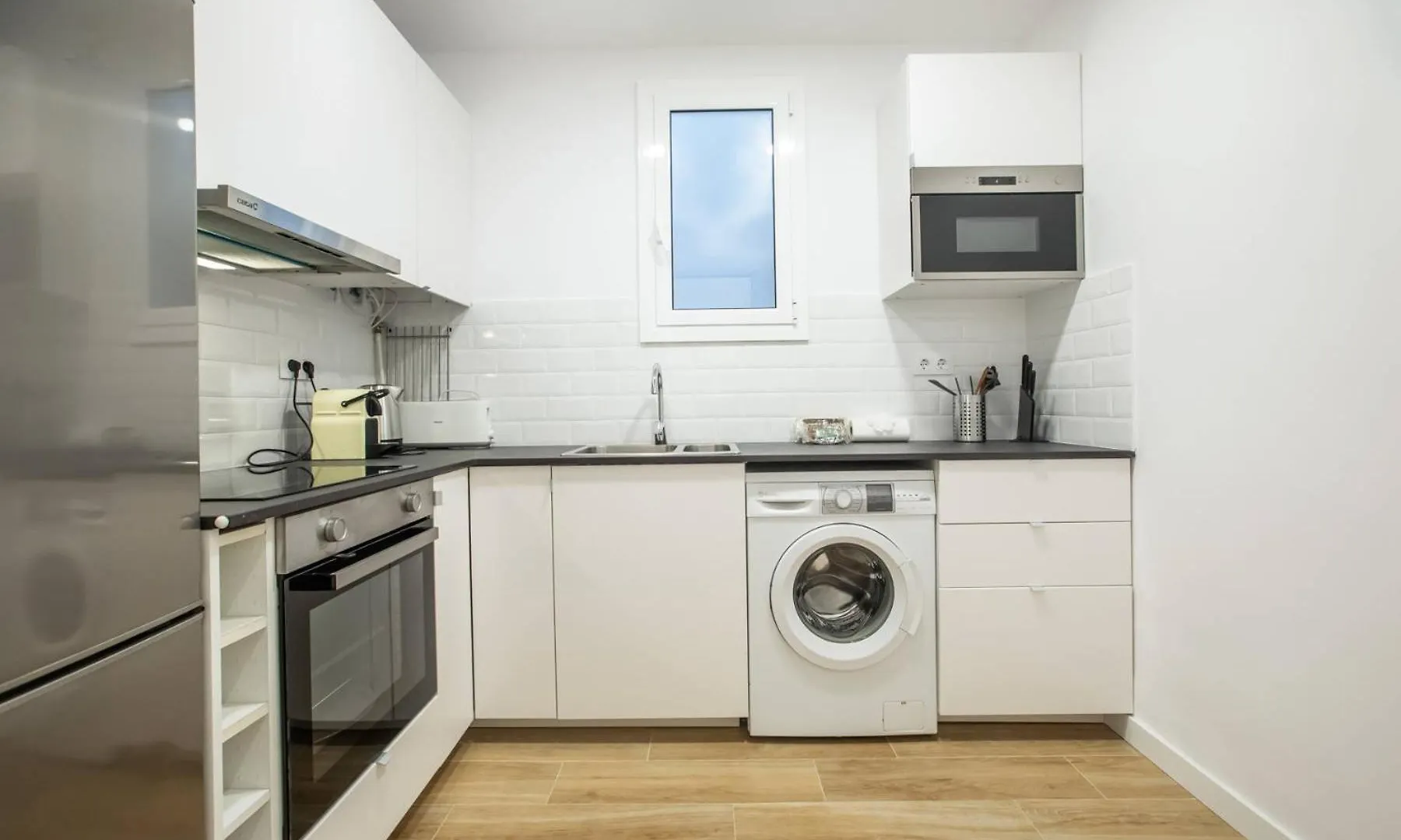 Apartament 33Par1094 - Magnific 2Br Flat In Poble Sec Barcelona Hiszpania